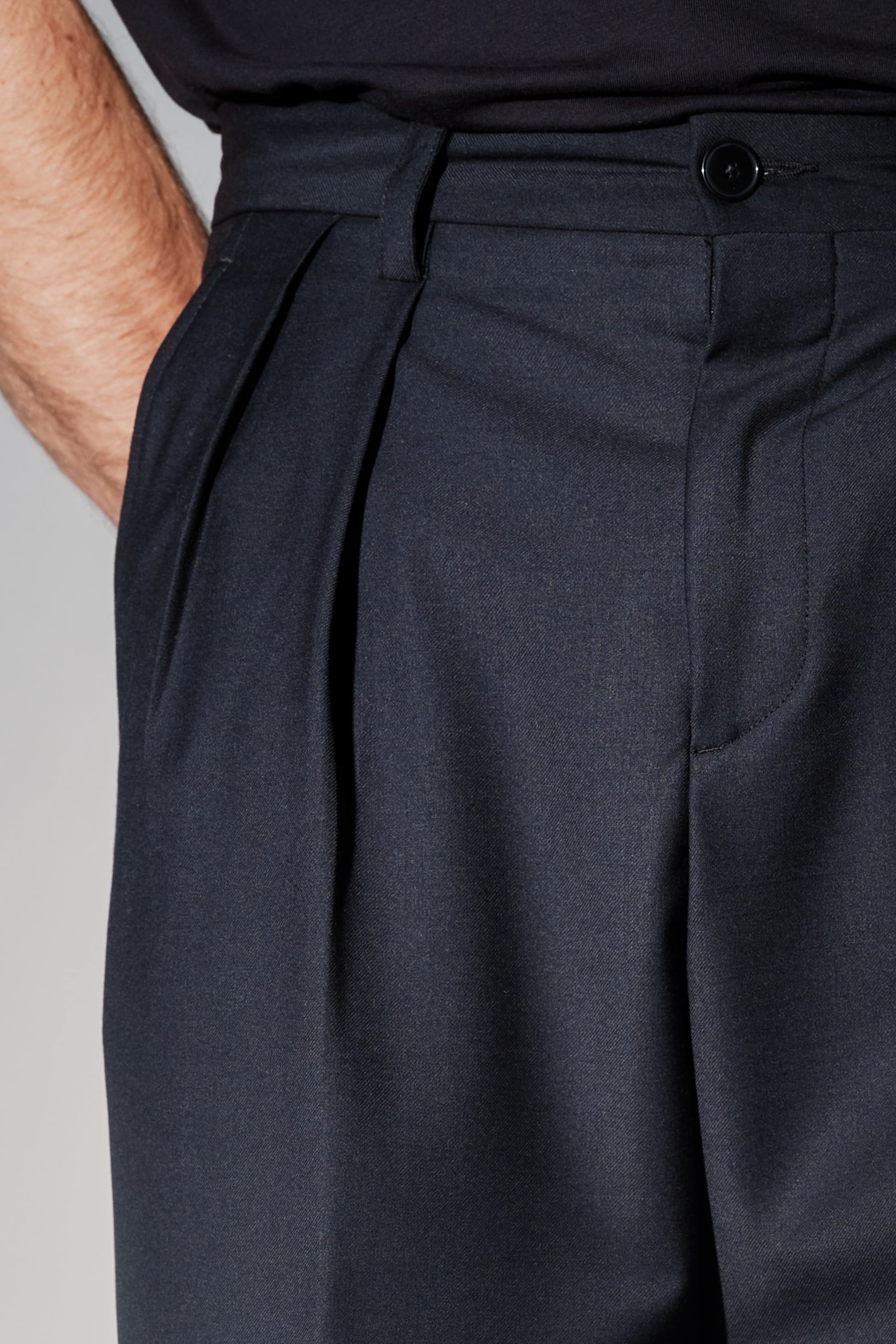 RÆR | RAER Pleated Wool Wide-Leg Trousers – Black