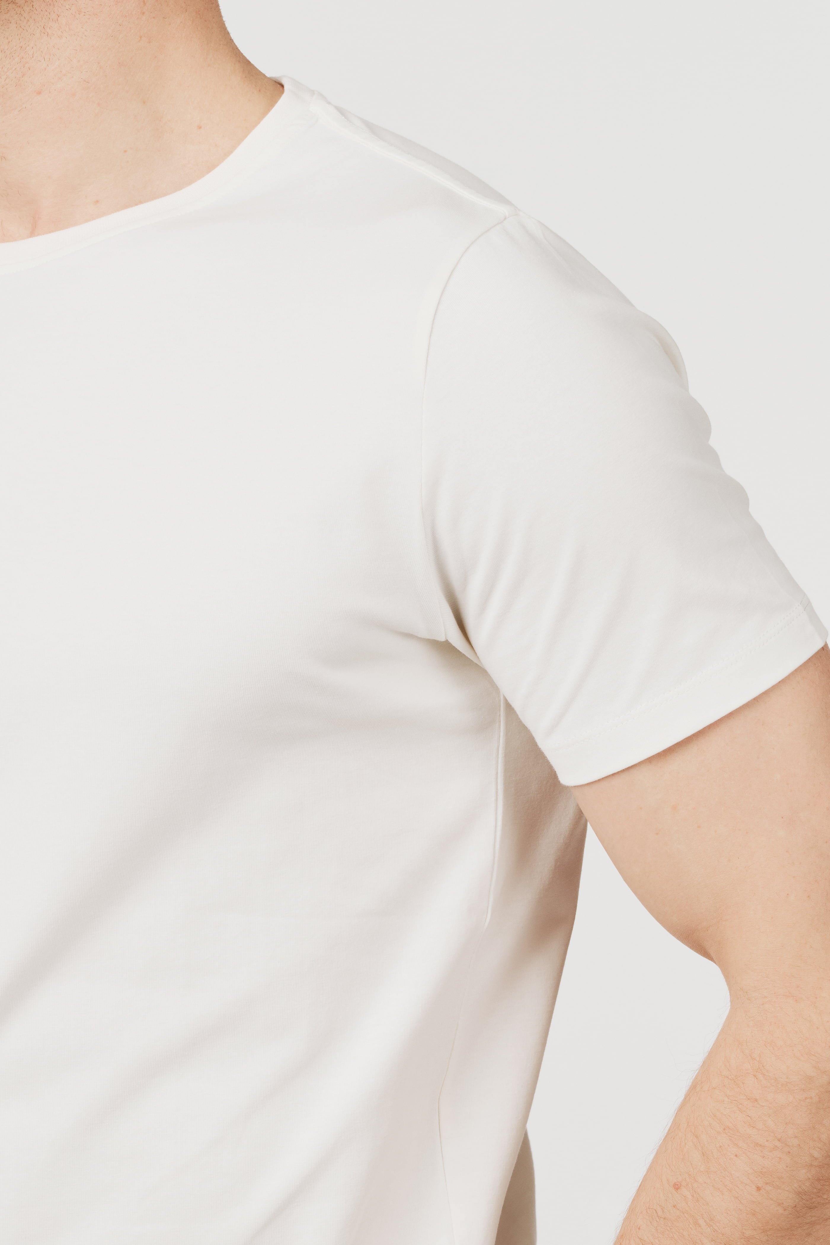 RÆR STUDIOS Pima Cotton Crew Neck T-Shirt Off-White